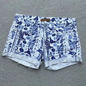 Blue & White Printed Denim Shorts - Women